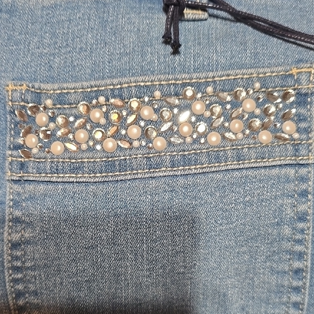 PEARL & SHINY 2 POCKETS on FRONT! Boot Cut Jeans- NWT